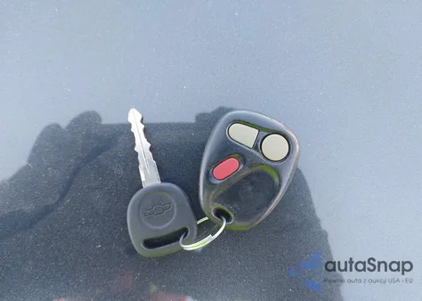 2001 Chevrolet Silverado 1500 Ls из США, поврежденный, VIN 2GCEK19T211157117